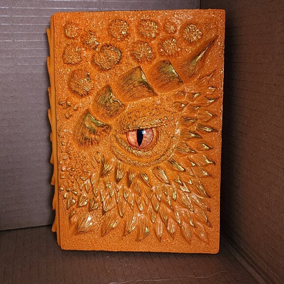 Note Book - Dragon Face - Picture 6 of 7